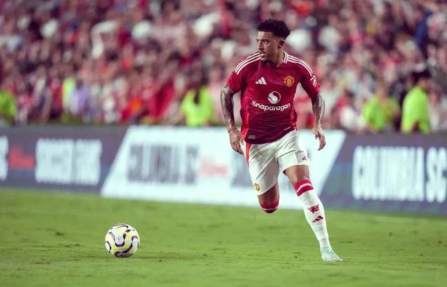 关于官方确认,巴塞罗那将签下尤文图斯前锋,引爆转会市场的信息 关于官方确认,巴塞罗那将签下尤文图斯前锋,引爆转会市场的信息