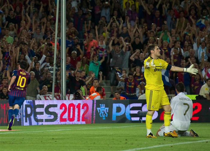 关于皇家马德里不敌巴塞罗那,西班牙国家德比战火充斥争议的信息 关于皇家马德里不敌巴塞罗那,西班牙国家德比战火充斥争议的信息