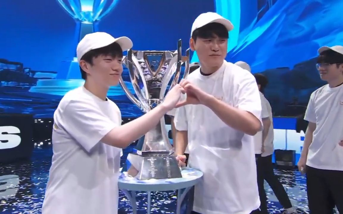 包含PSG完胜T1,Gumayusi统治全场的词条 包含PSG完胜T1,Gumayusi统治全场的词条