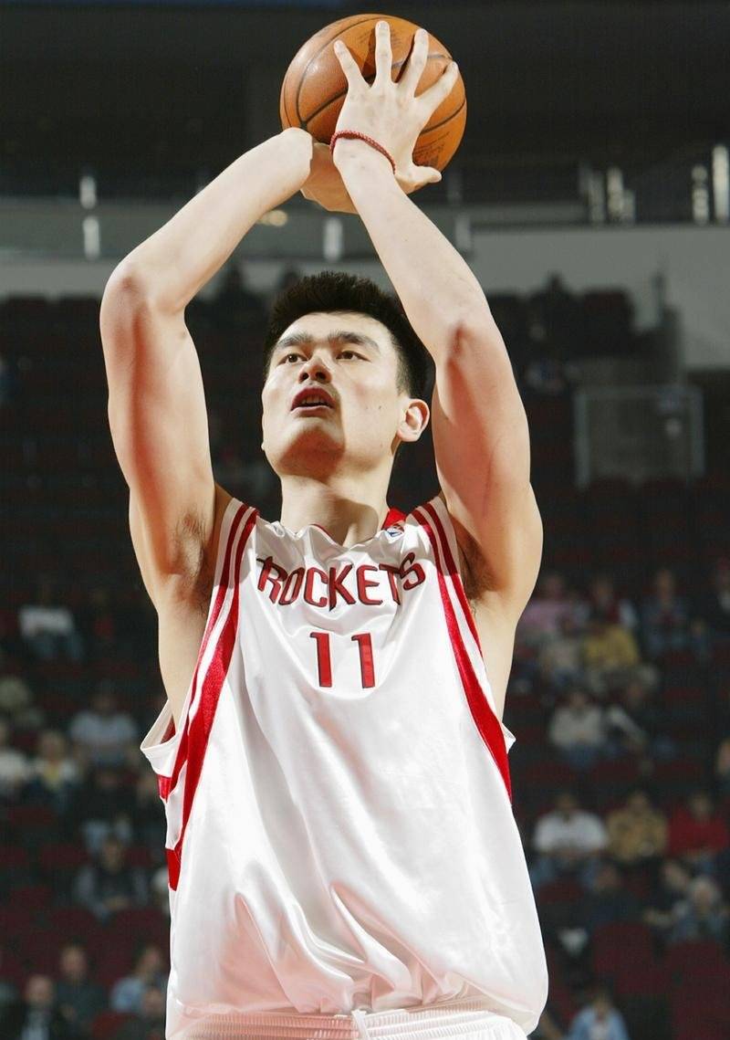 姚明当选篮球名人堂:无愧中国篮球传奇 姚明当选篮球名人堂:无愧中国篮球传奇