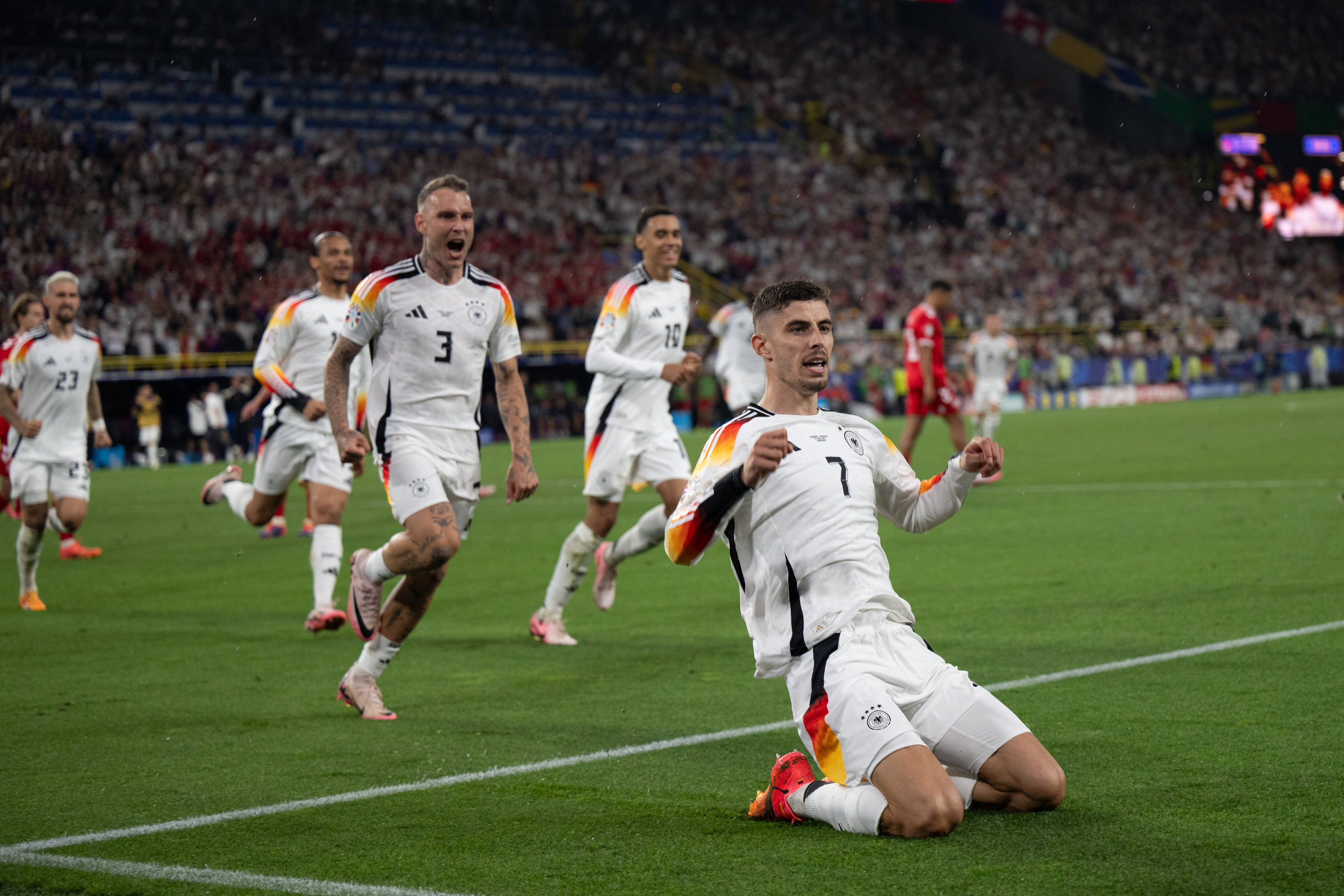 关于欧国联比赛成绩过半,球队实力占优的也有颠覆的信息 关于欧国联比赛成绩过半,球队实力占优的也有颠覆的信息