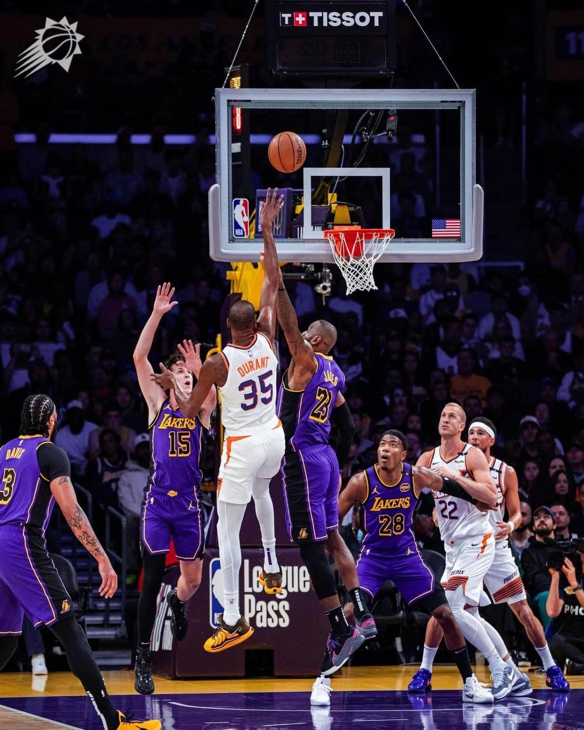 开云体育官网-关键时刻，球队进攻犹豫不决