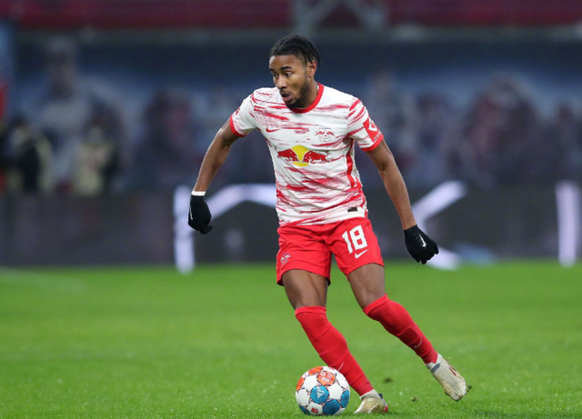 开云平台-包含RB莱比锡客场失利，领先地位减小的词条