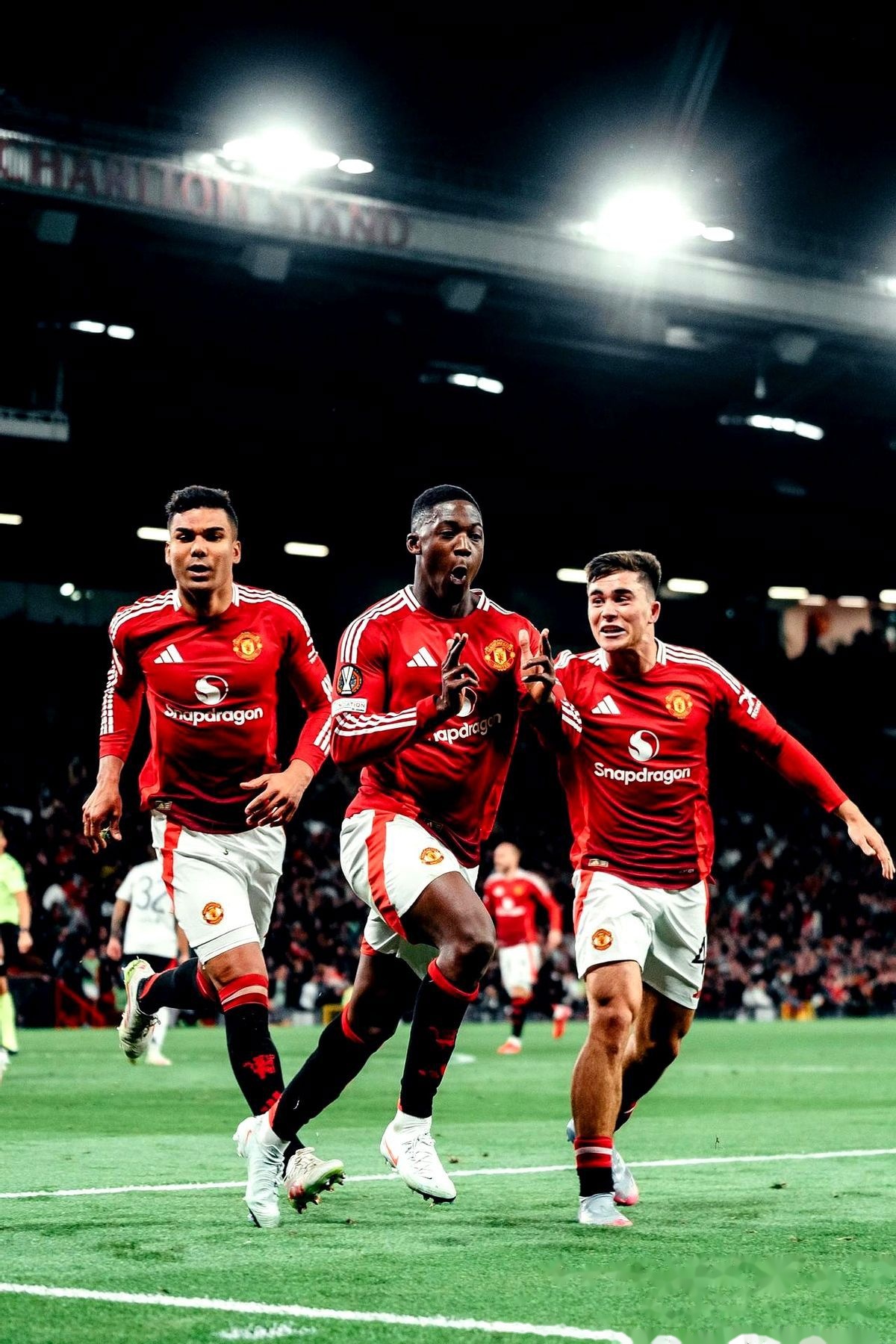 曼联遭遇不敌，遗憾止步小组赛的简单介绍