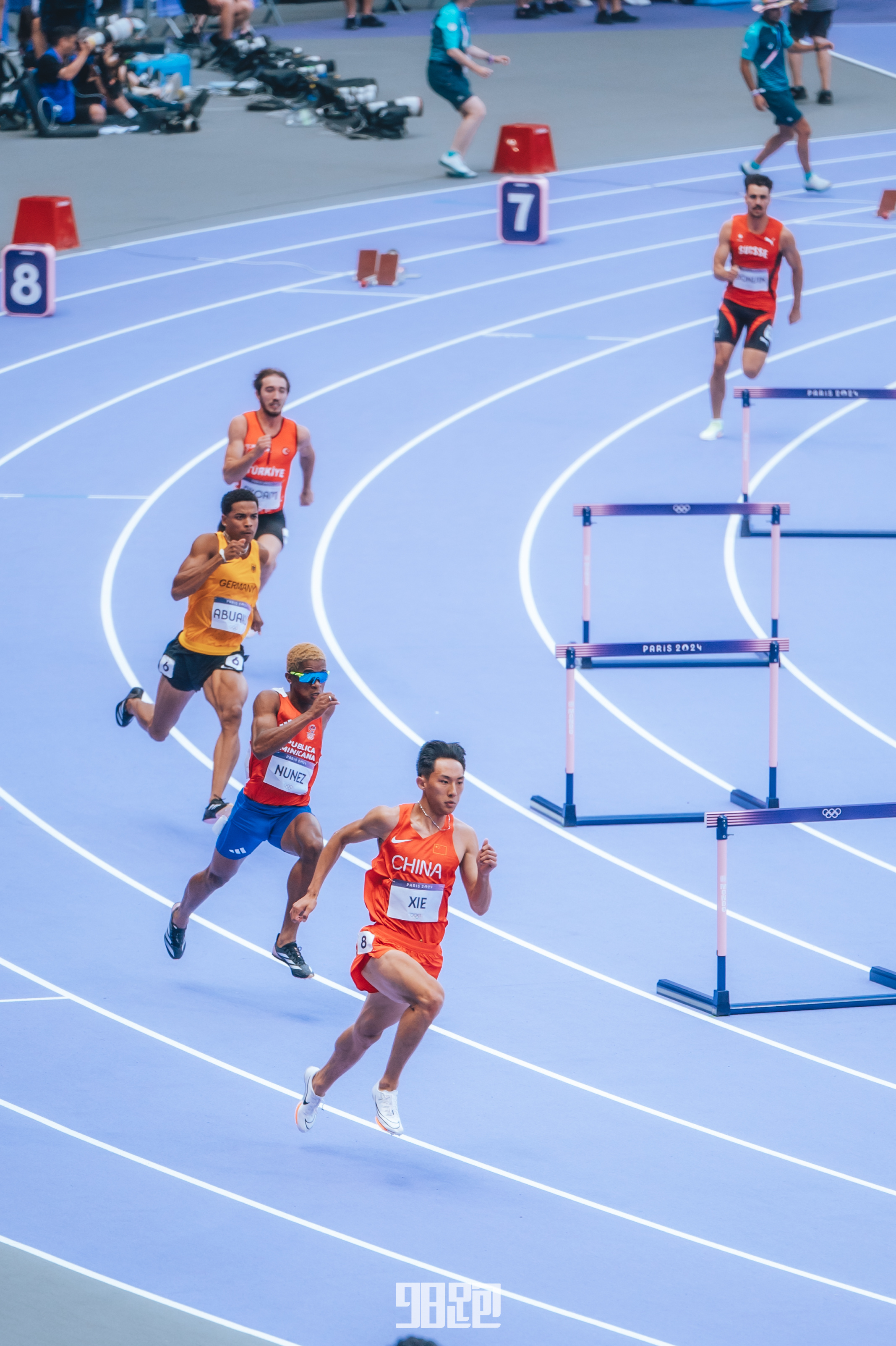 包含爱沙尼亚田径选手全力冲刺终点的词条 包含爱沙尼亚田径选手全力冲刺终点的词条