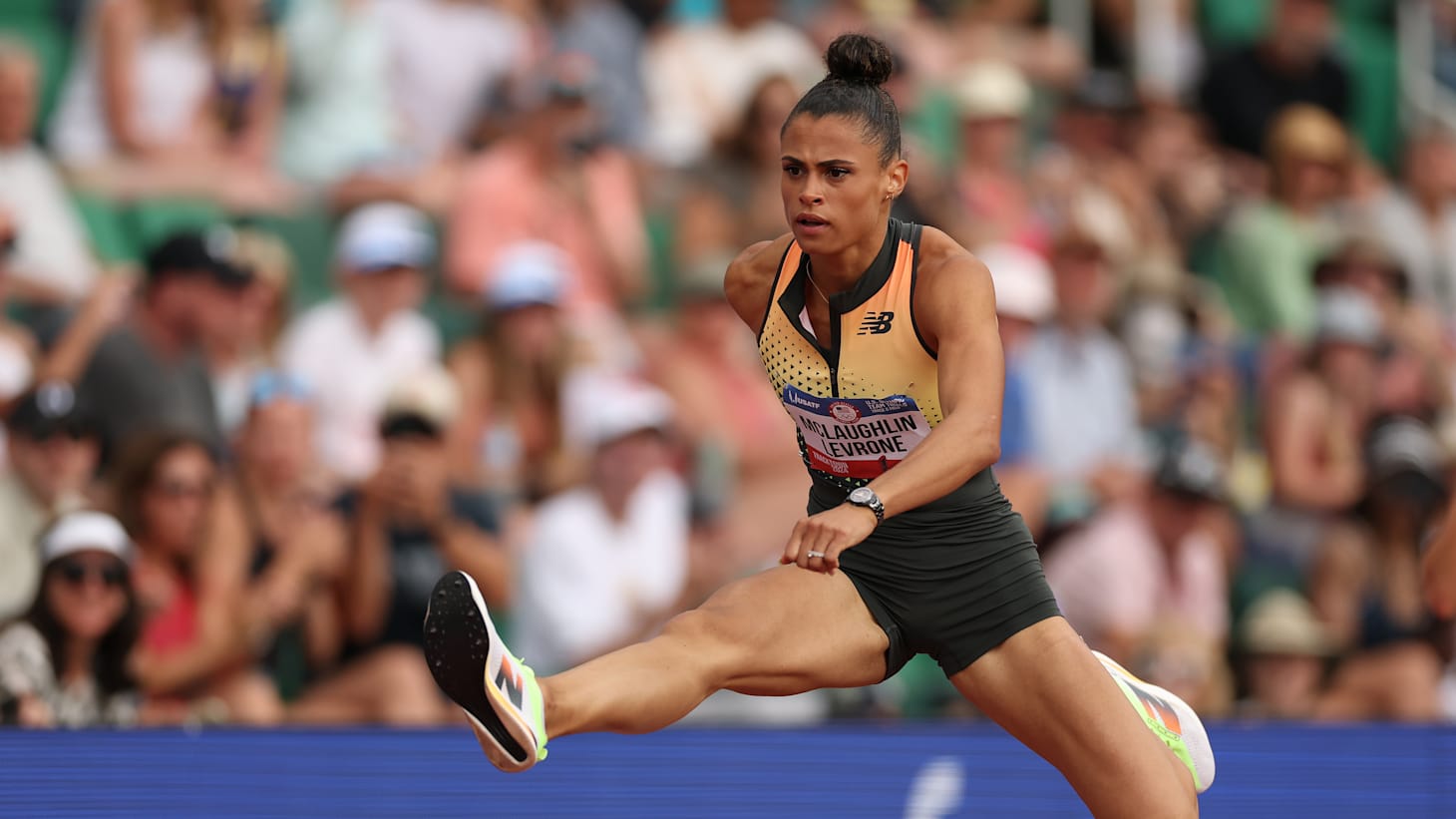 包含爱沙尼亚田径选手全力冲刺终点的词条 包含爱沙尼亚田径选手全力冲刺终点的词条