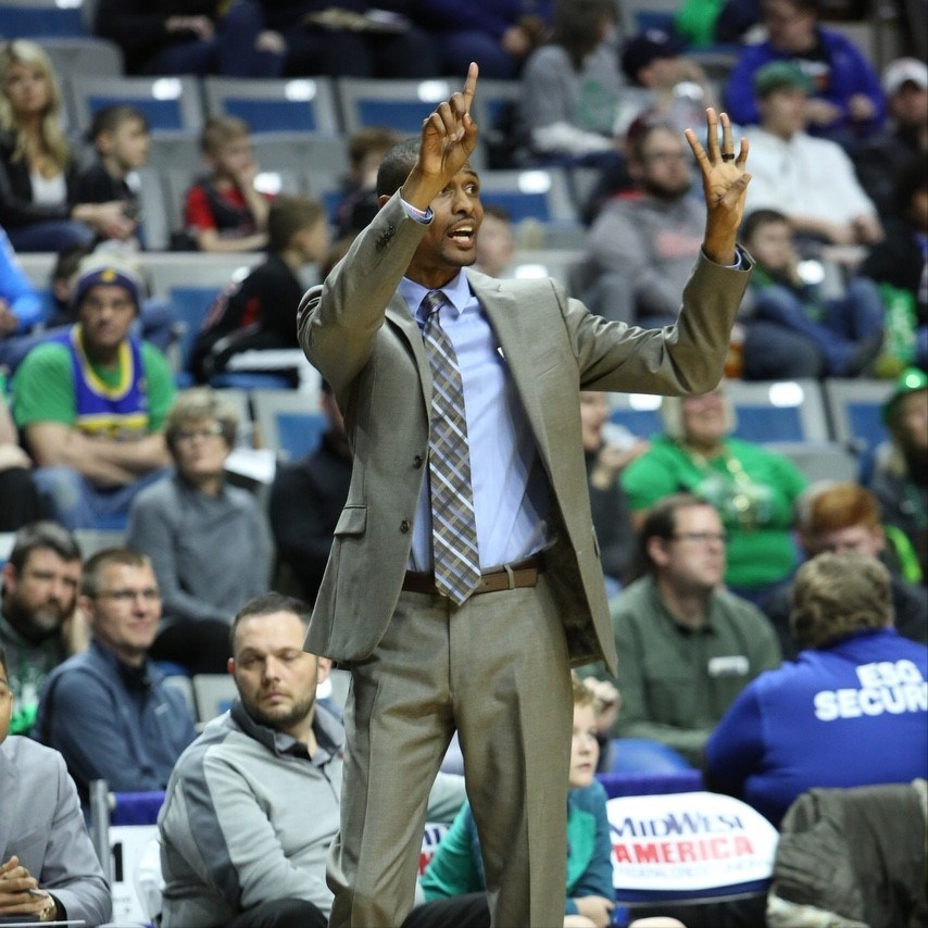 包含黄蜂球员受伤,主教练寻找新的阵容配置的词条 包含黄蜂球员受伤,主教练寻找新的阵容配置的词条