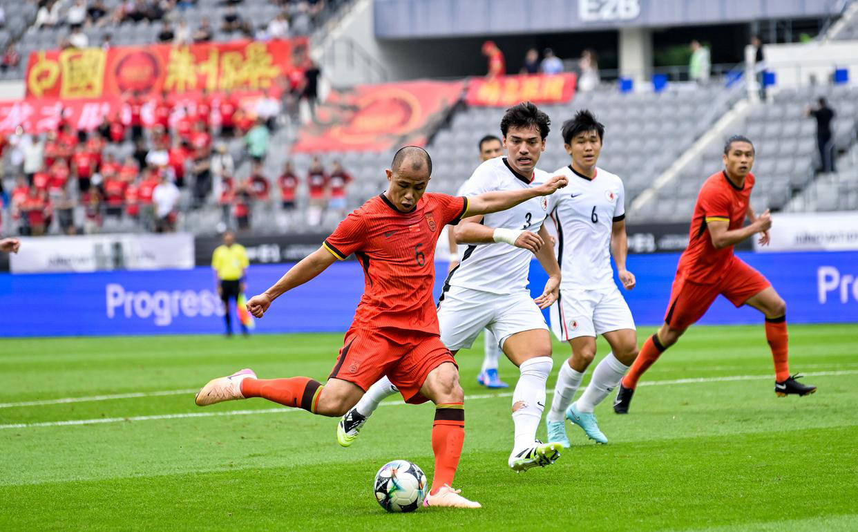 中国球队备战关键赛事，遭遇挑战的简单介绍