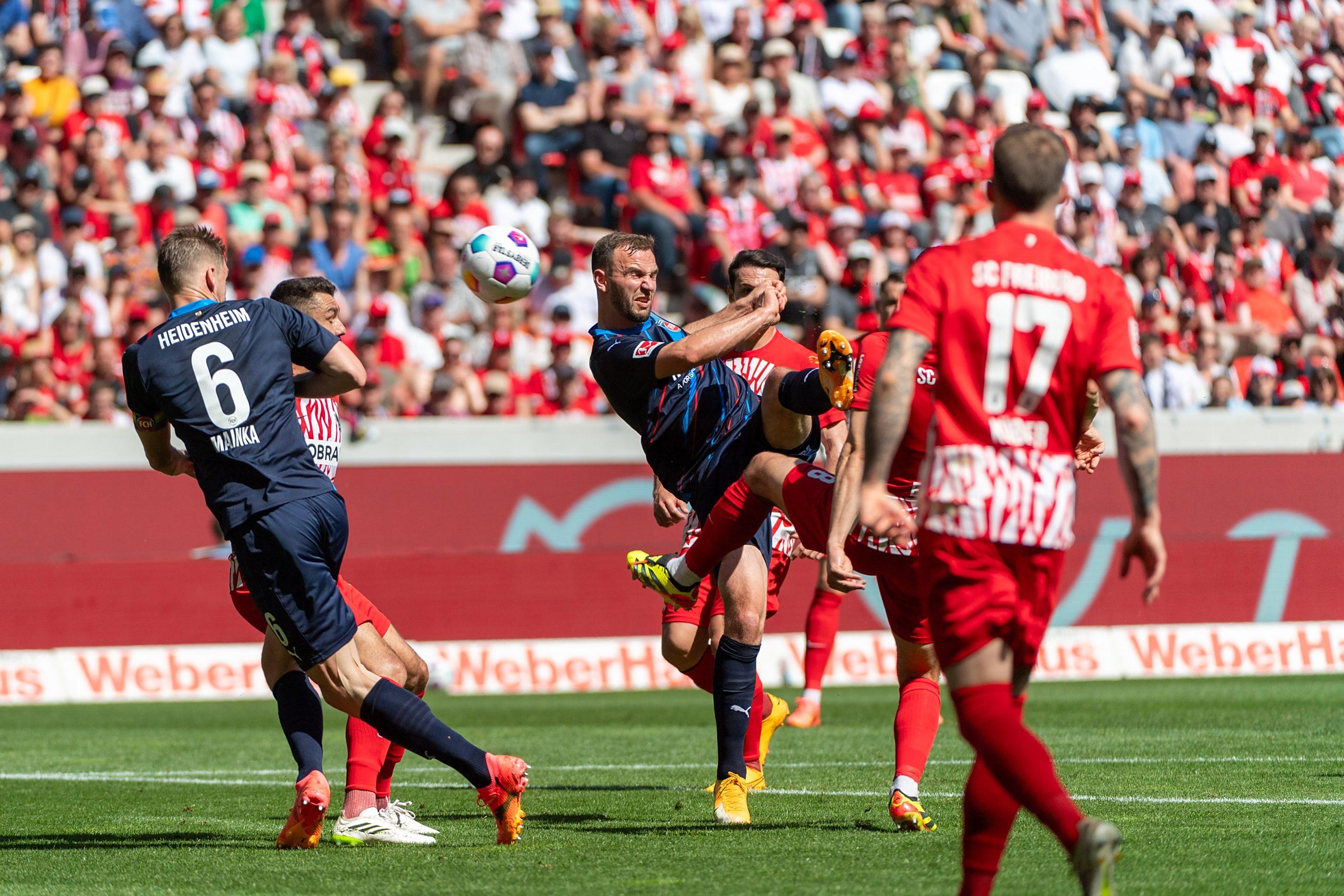 柏林赫塔主场击败对手，赢得胜利