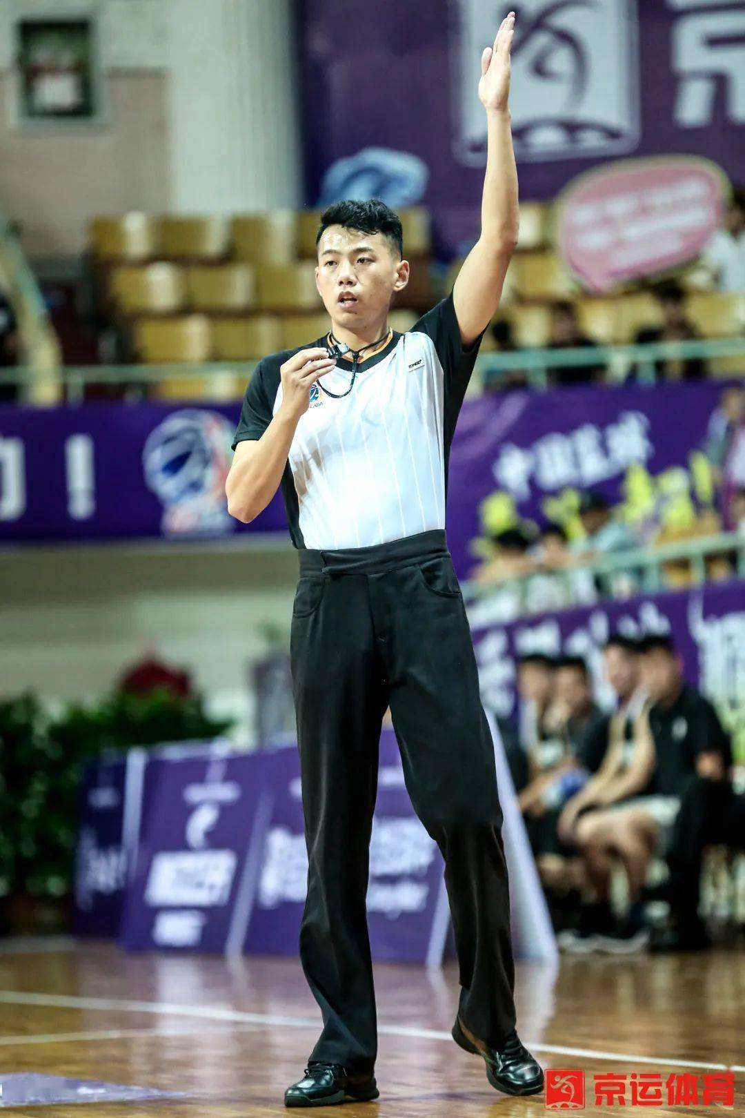 关于湖北队追赶强手，双手奋战全力以赴的信息