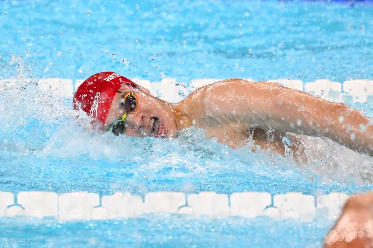 跳水比赛意大利选手发挥稳定