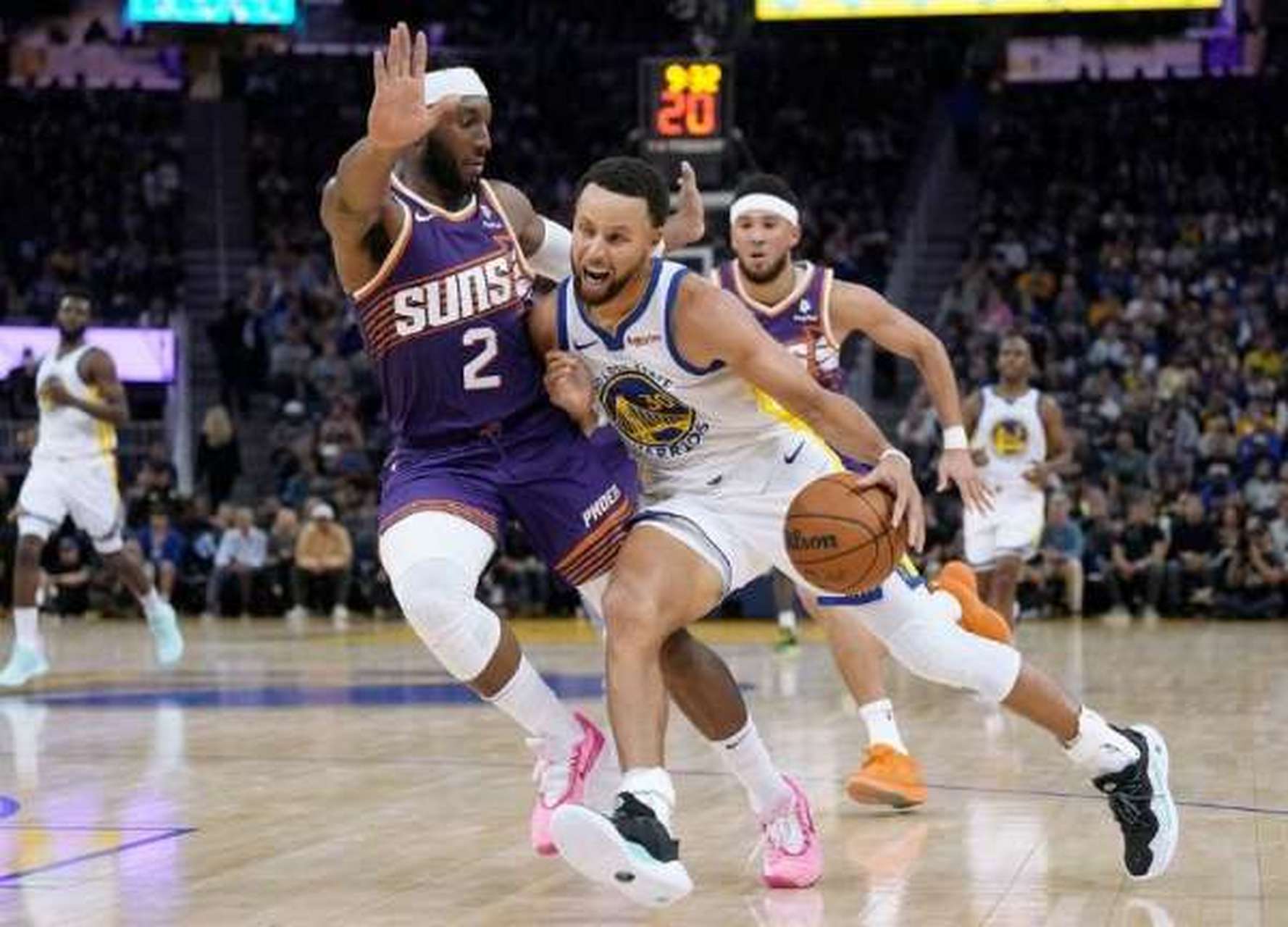 深圳队碾压四川队，库里扛起全队