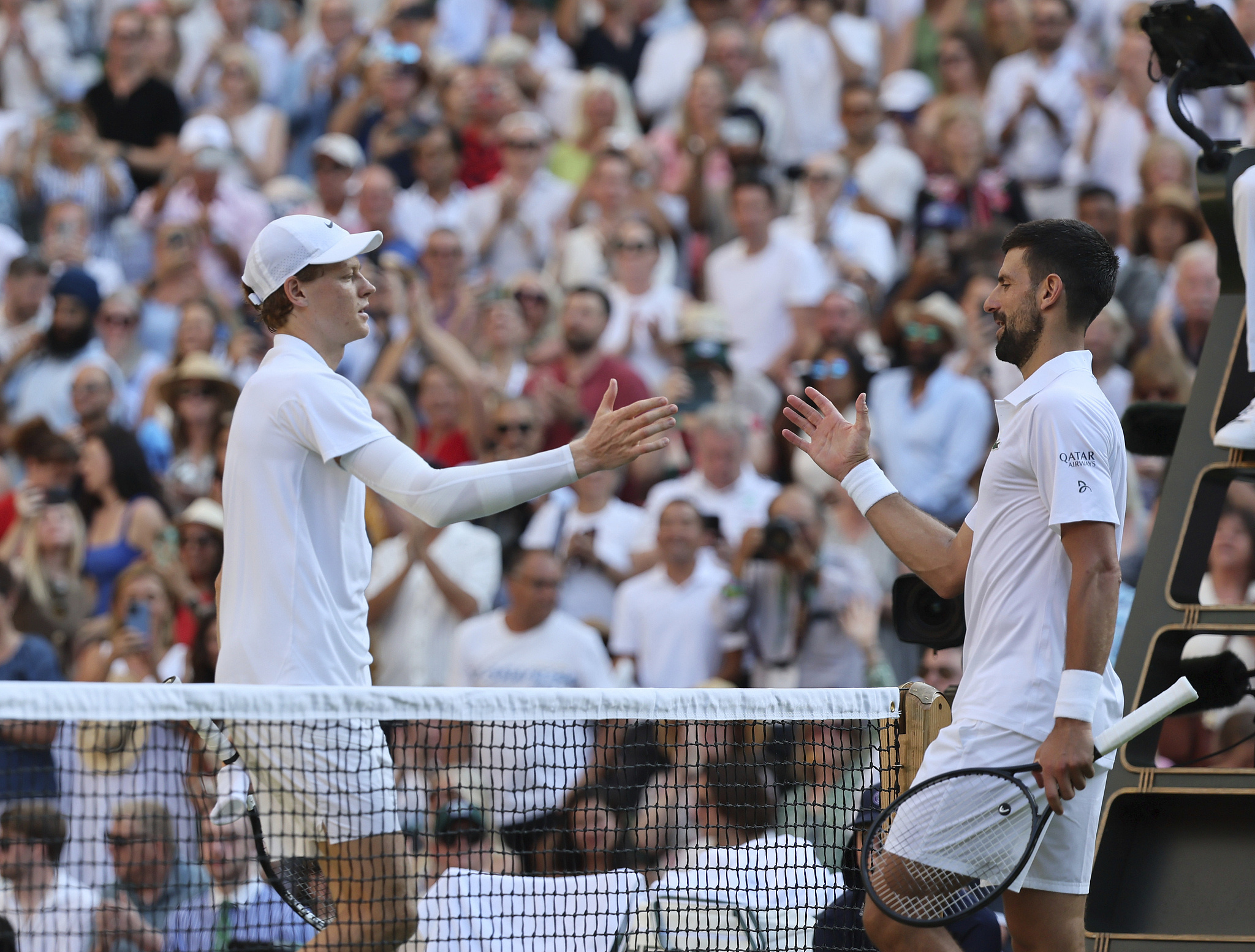 包含法国网球队力克德国网球队，德约科维奇关键制胜的词条