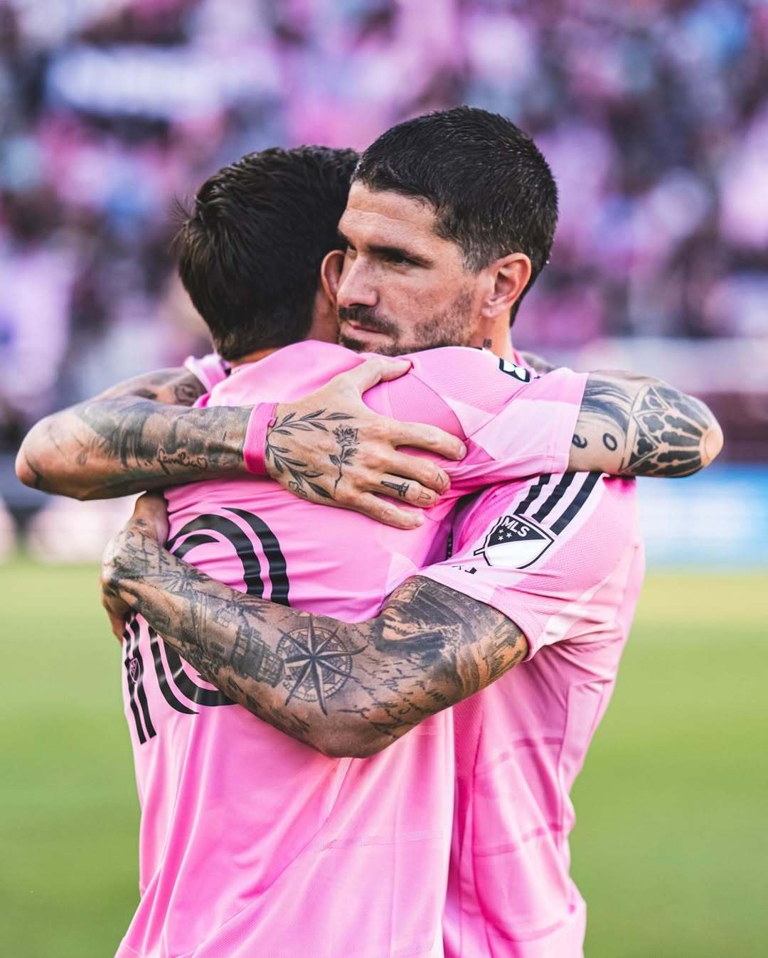 关于那不勒斯逆转荷兰，梅西关键制胜的信息