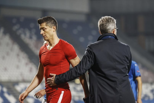 包含波兰队碾压法国队，林高远惊艳四座的词条