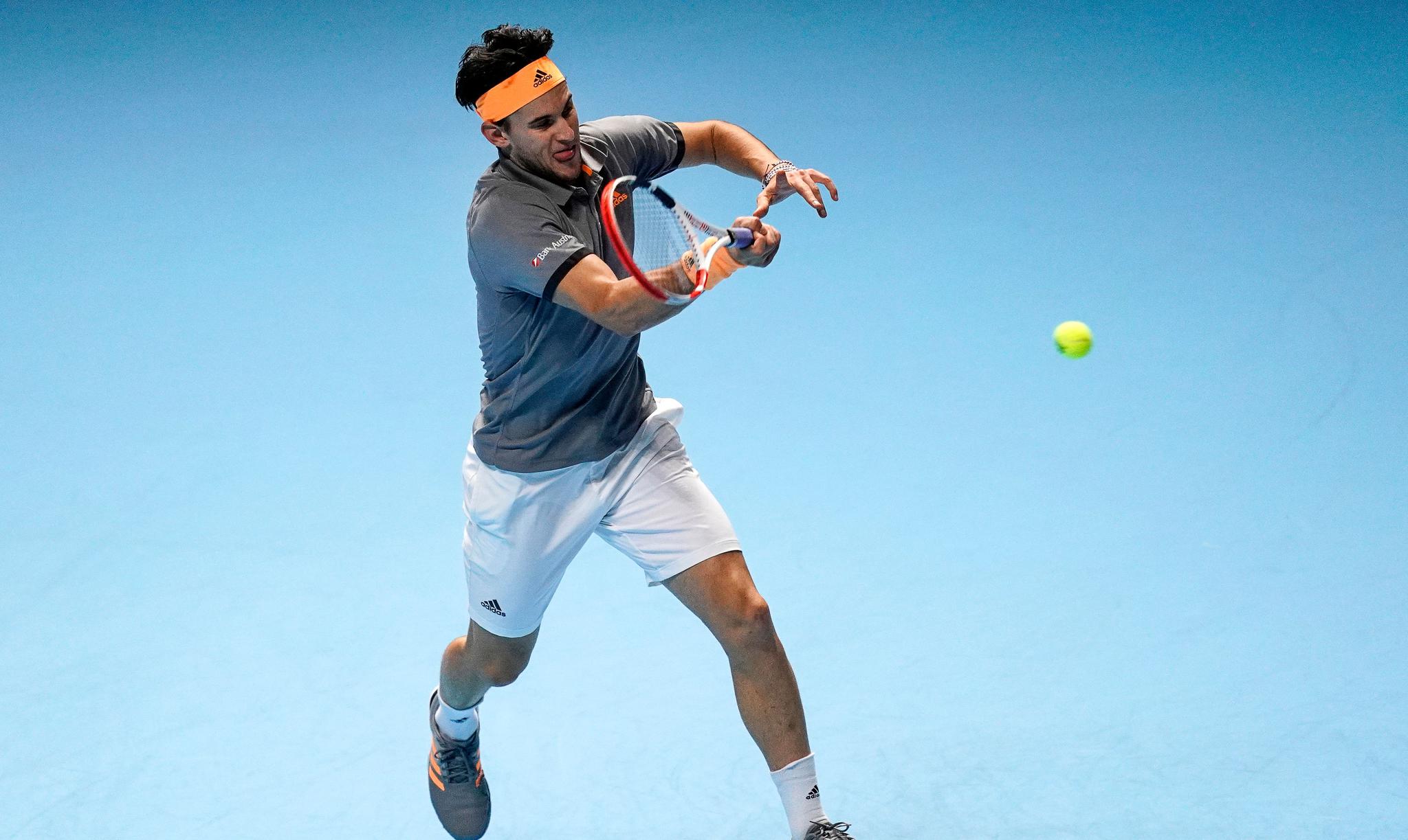 包含年终总决赛绝杀ATP总决赛，西西帕斯刷新纪录的词条