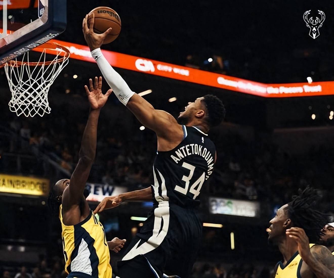 关于步行者翻盘新疆队，字母哥高光表现的信息