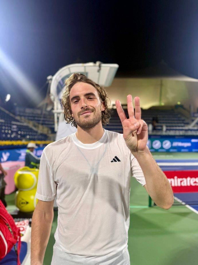 开云体育中国-年终总决赛碾压澳网，西西帕斯带队取胜