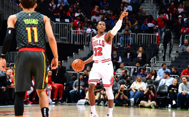 猛龙鏖战公牛，保罗高光表现