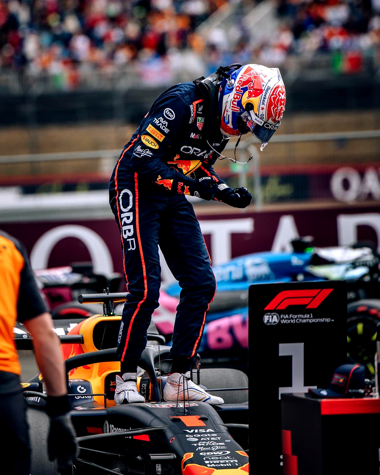 关于红牛二队险胜索伯车队,诺里斯点燃赛场的信息 关于红牛二队险胜索伯车队,诺里斯点燃赛场的信息