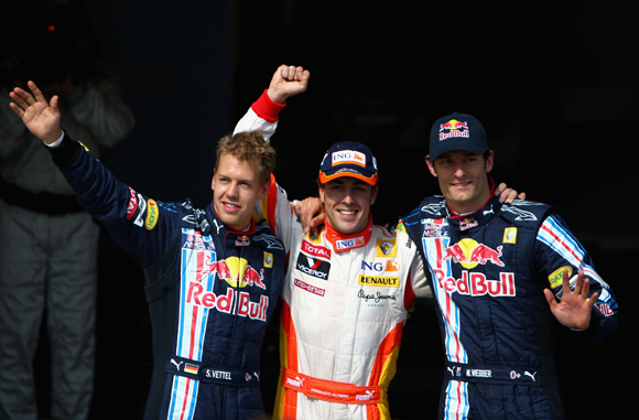 开云体育中国-梅赛德斯绝杀红牛车队，阿隆索统治全场的简单介绍