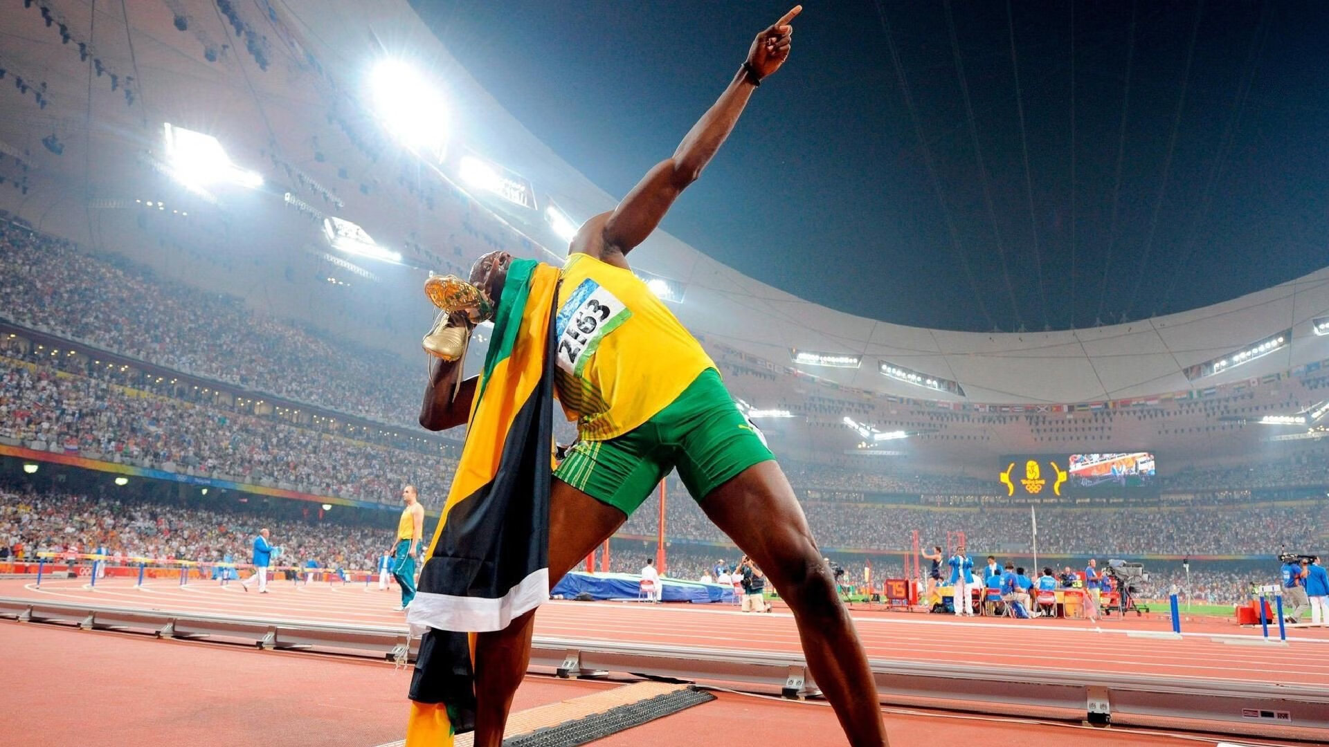 雄鹿粉碎广厦队，杰伦·格林成为关键先生